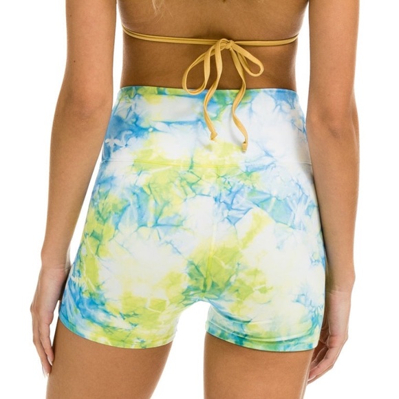 Hand Dyed 3” Hi-Rise Biker Short - Picture 3 of 6